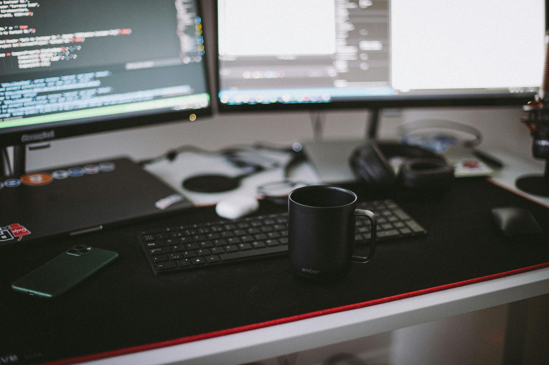 v2rayn下载后深色模式与系统跟随配置